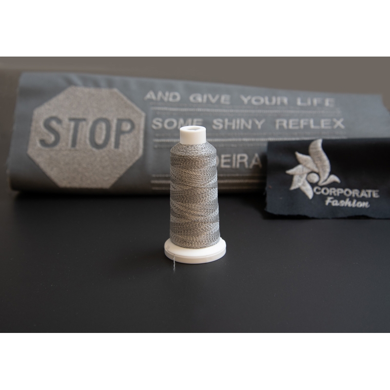 Fil à broder réfléchissant Madeira